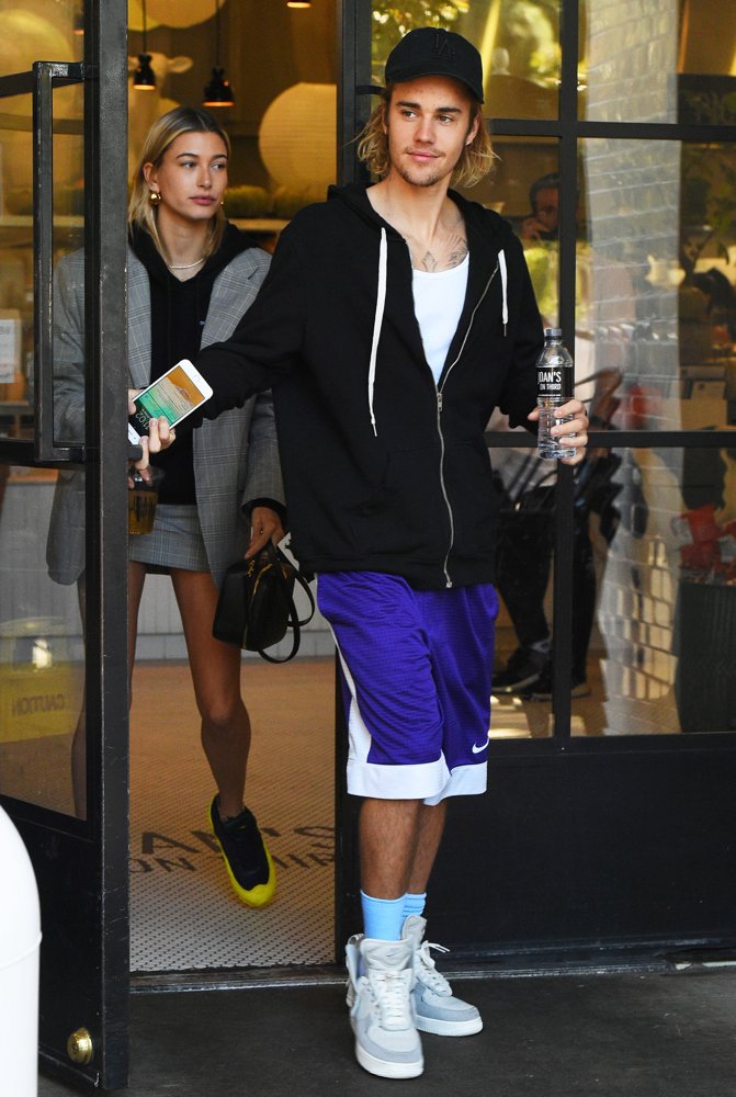 Justin Bieber and Hailey Baldwin Get Breakfast