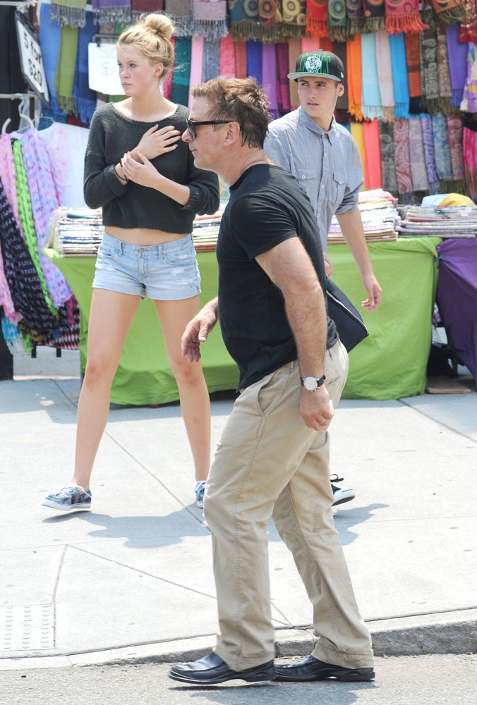 Ireland Baldwin;Alec Baldwin;<br>Alec Baldwin and His Family Take A Stroll in Downtown Manhattan on The Day After His Wedding