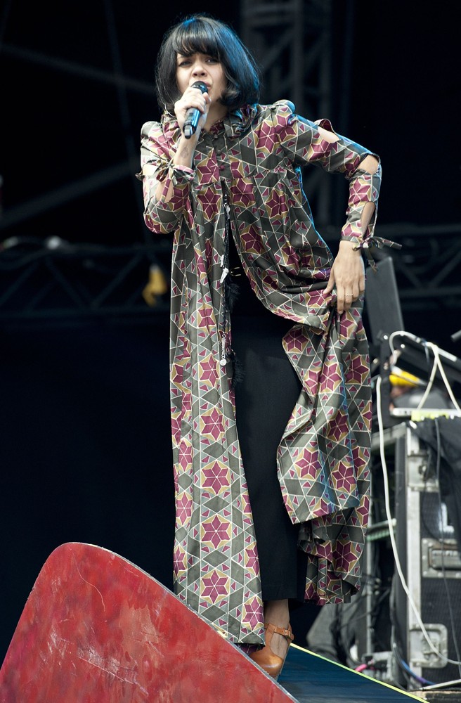 Bat for Lashes Picture 20 Bat for Lashes Performs Live