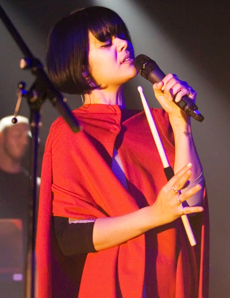 Bat for Lashes Picture 20 Bat for Lashes Performs Live