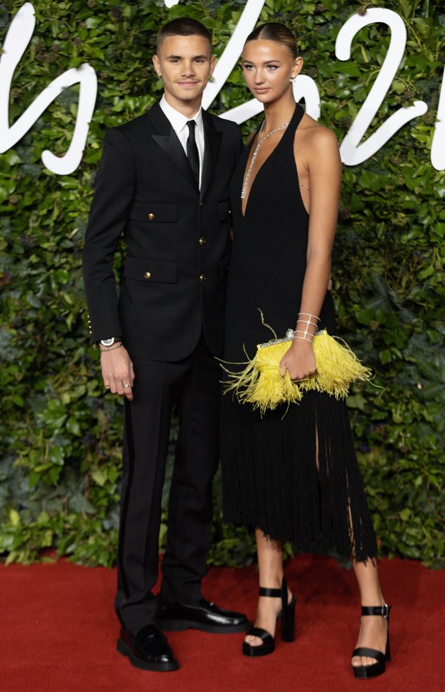 Mia Regan Picture 2 - The Fashion Awards 2021