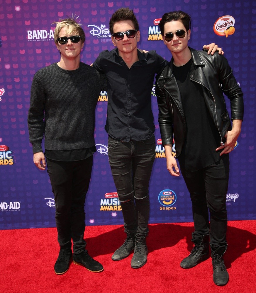 Before You Exit;<br>2016 Radio Disney Music Awards - Arrivals