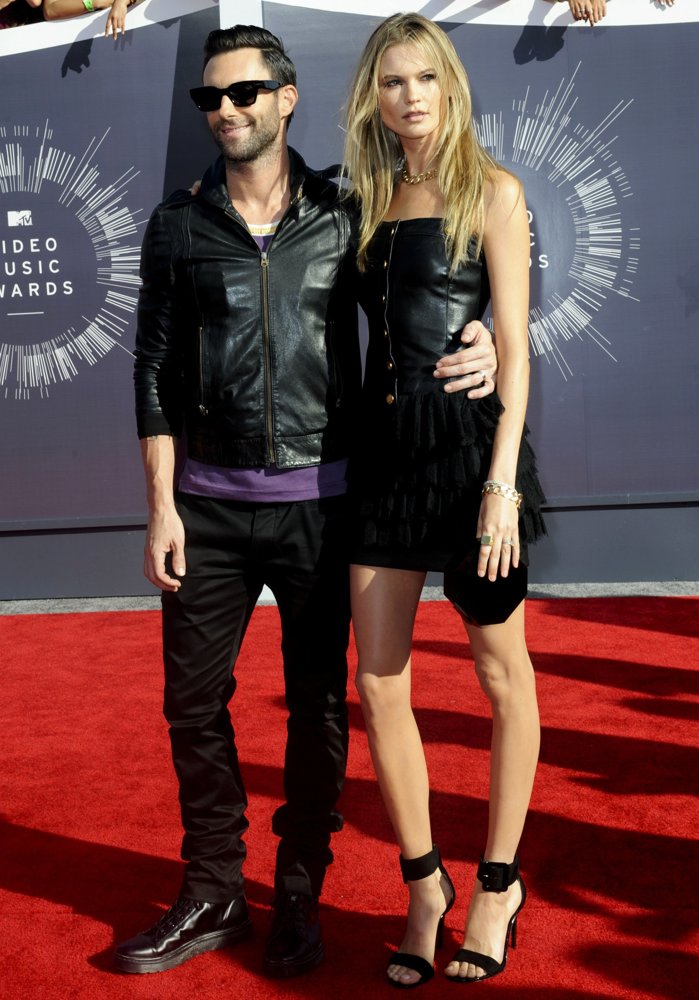 Behati Prinsloo Picture 51 On The Set of Maroon 5's Music Video Animals