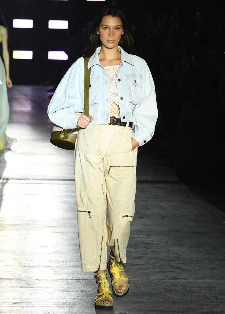 Milan Fashion Week Spring-Summer 2019 - Alberta Ferretti - Catwalk
