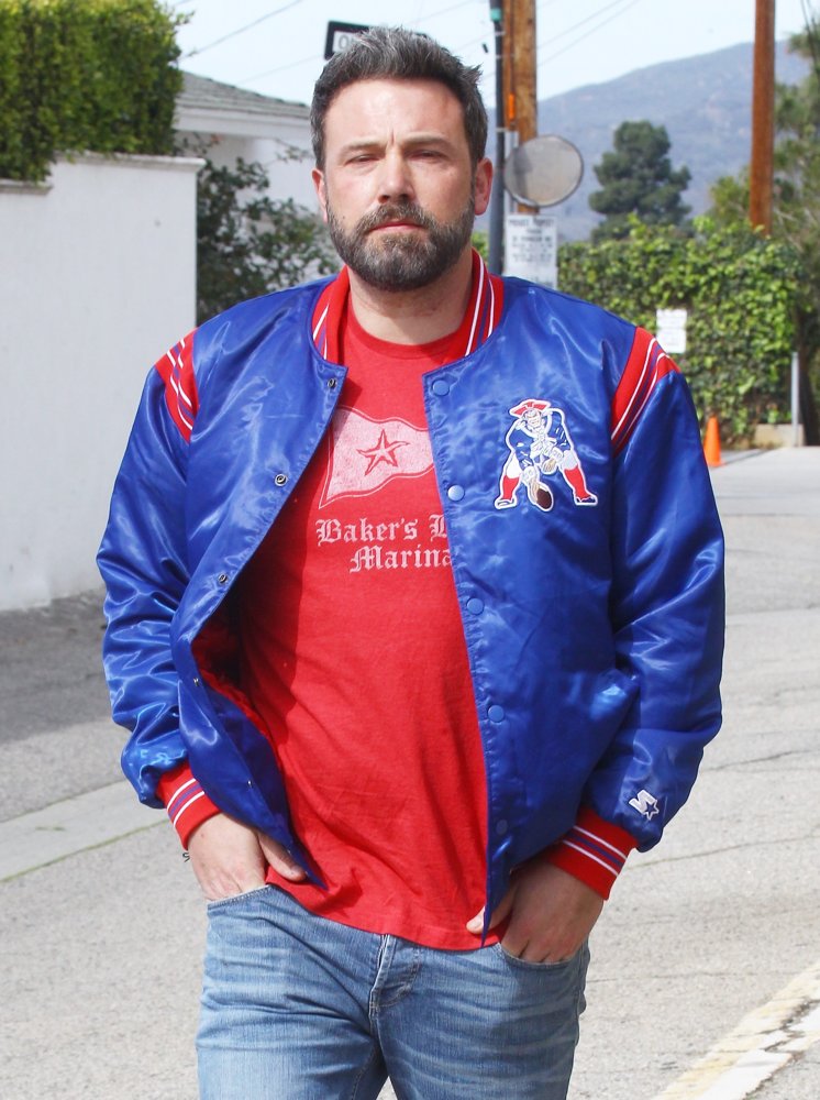 Ben Affleck Picks Up His Children from Church