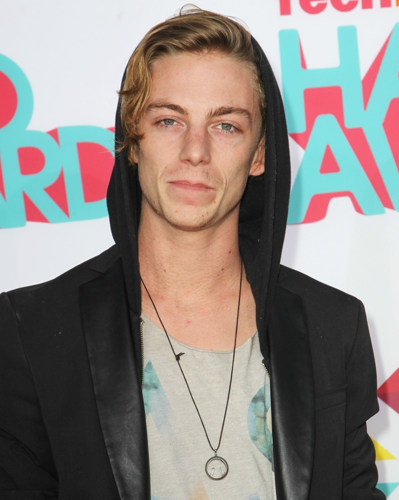 Ben Nordberg;<br>The 5th Annual Teennick Halo Awards