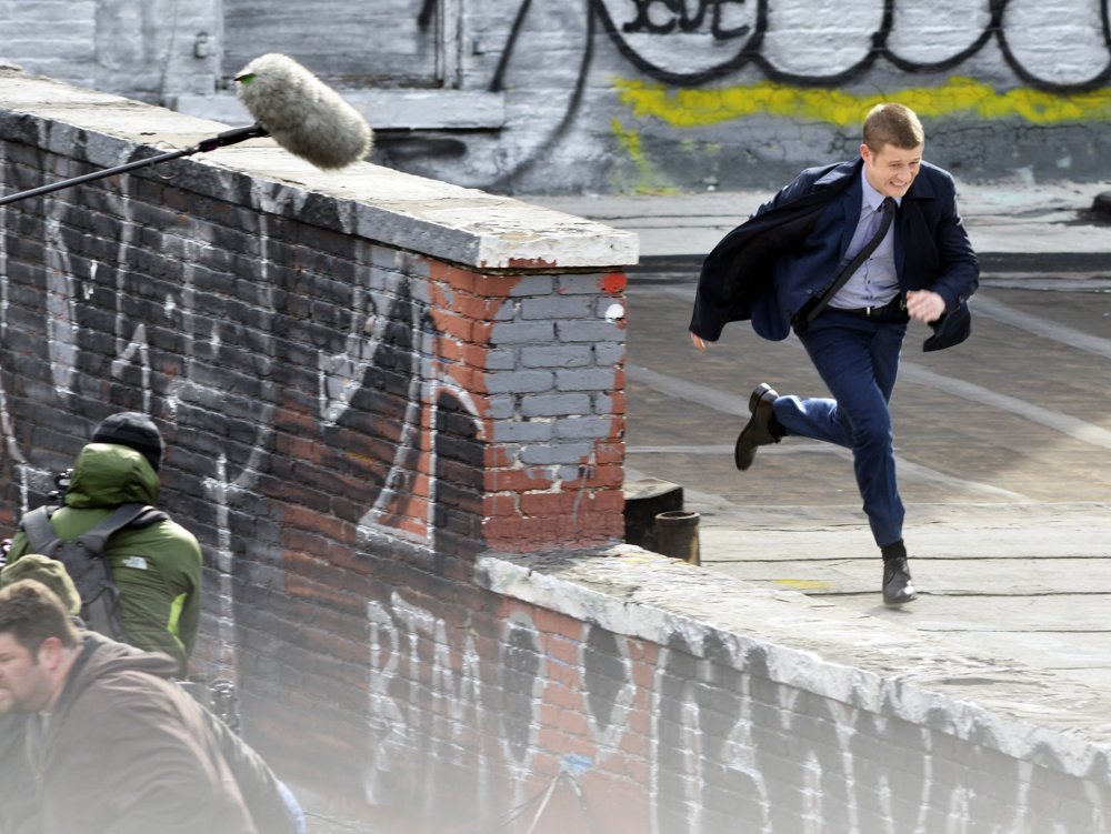 Benjamin McKenzie;<br>Benjamin McKenzie on The Set of Gotham Shooting on Location