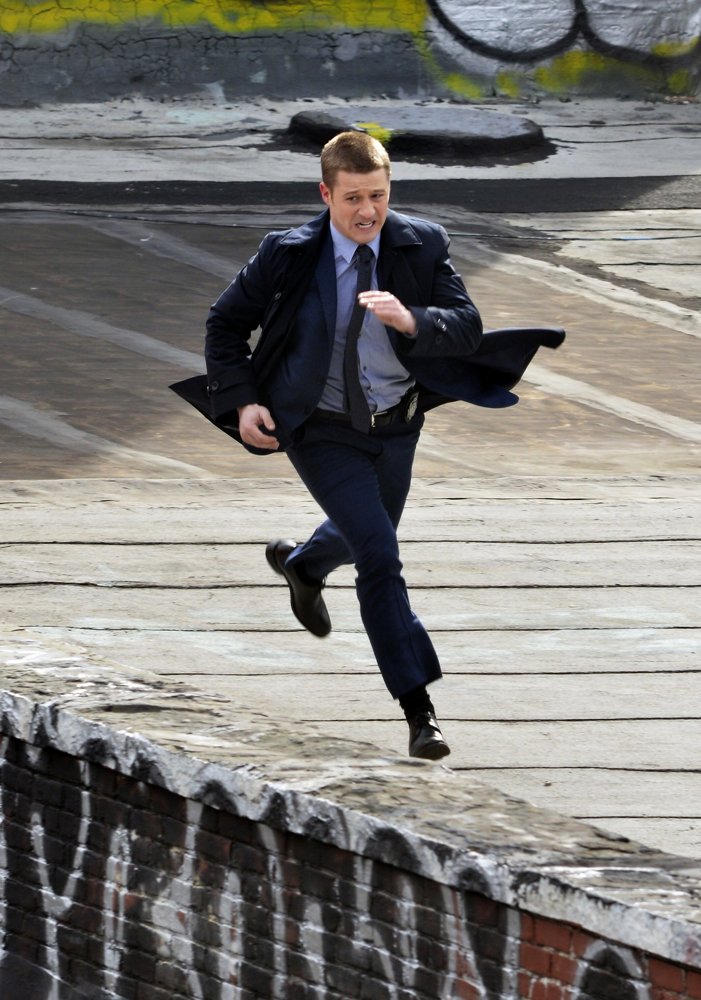 Benjamin McKenzie;<br>Benjamin McKenzie on The Set of Gotham Shooting on Location