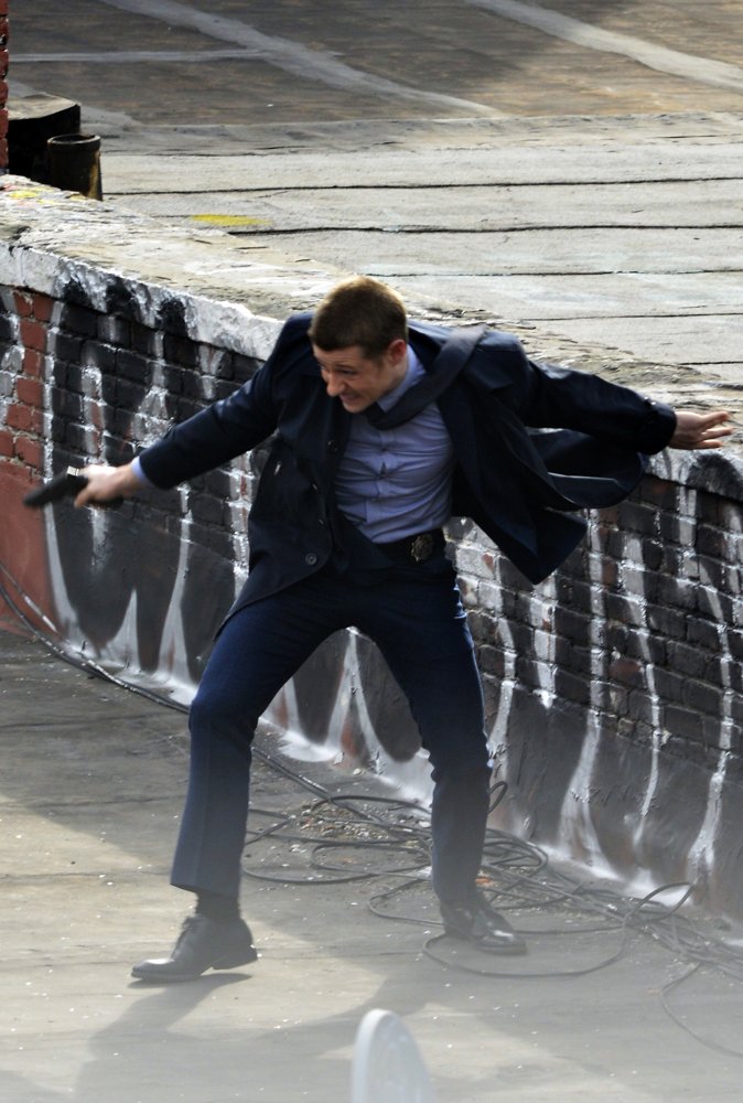 Benjamin McKenzie;<br>Benjamin McKenzie on The Set of Gotham Shooting on Location