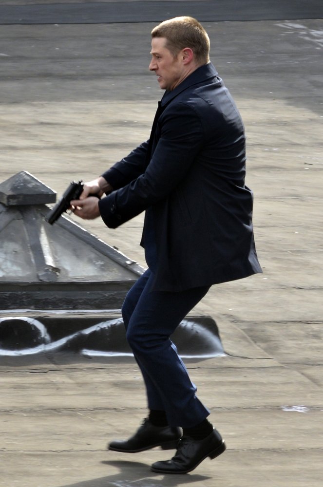 Benjamin McKenzie;<br>Benjamin McKenzie on The Set of Gotham Shooting on Location