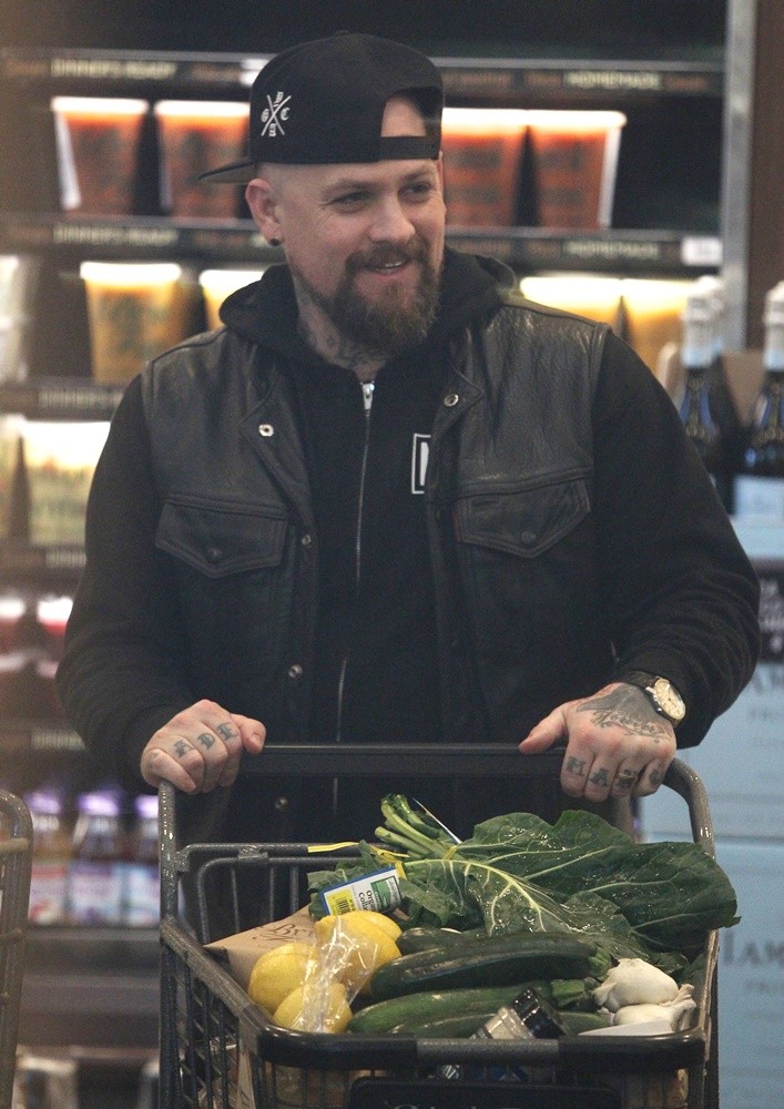 Cameron Diaz and Benji Madden Shopping at Bristol Farms
