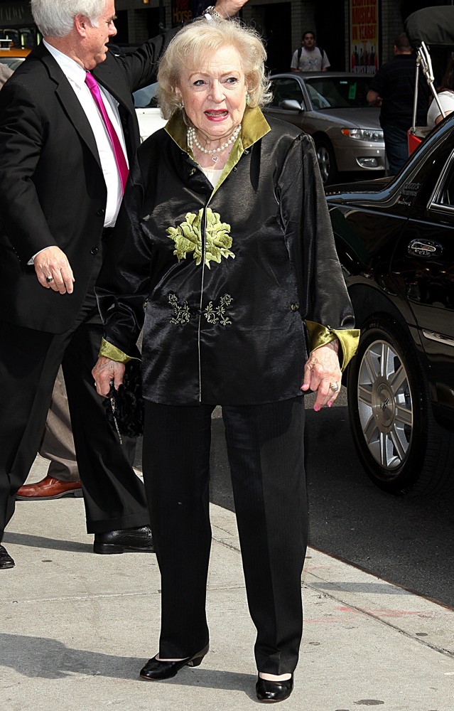 Betty White;<br>Betty White Arrives at The Ed Sullivan Theater for The Late Show with David Letterman