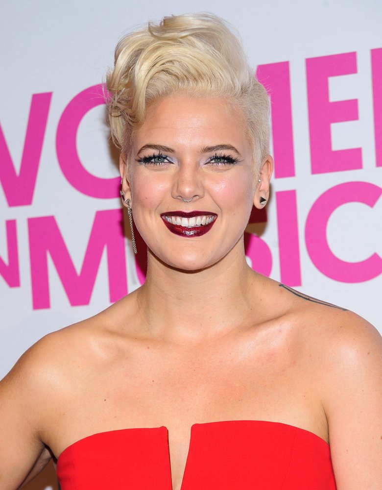 Betty Who;<br>Billboard Women in Music Luncheon 2014
