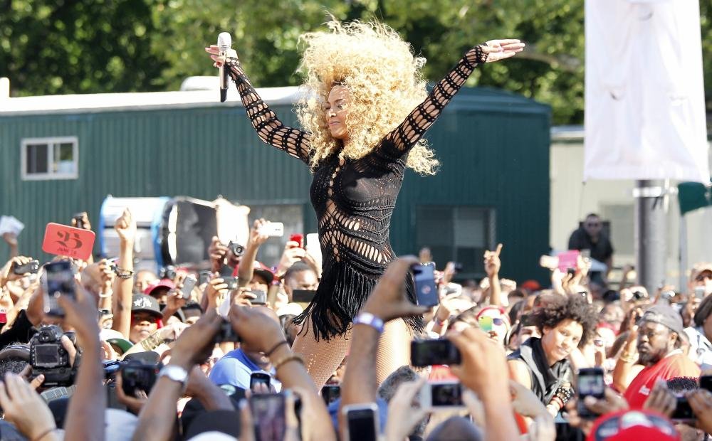 Beyonce Knowles;<br>Burger King Presents The GMA Summer Concert Series