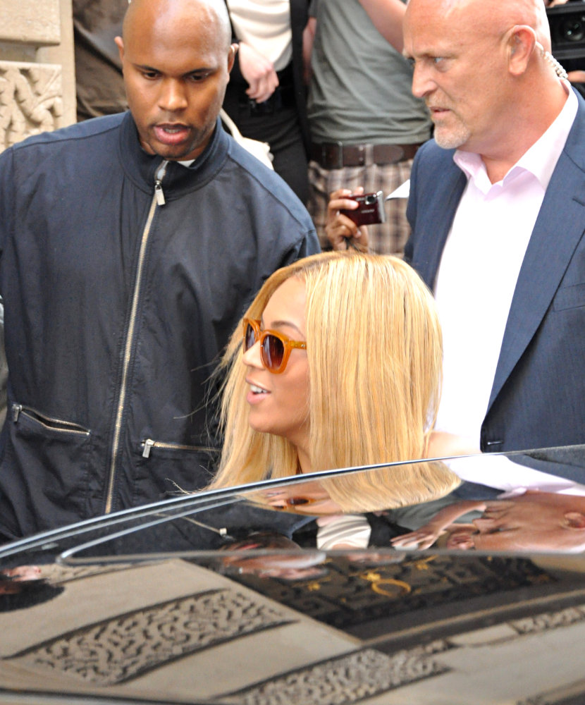 Beyonce Knowles;<br>Beyonce Knowles and Jay-Z Leave The Le Meurice Hotel and Head to The Famous L'Avenue Restaurant