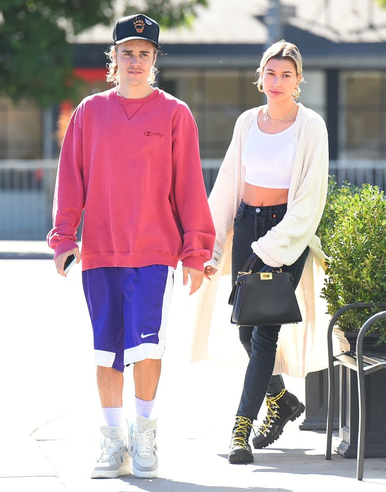 Justin Bieber and Hailey Baldwin Have Breakfast and Stop for Coffee
