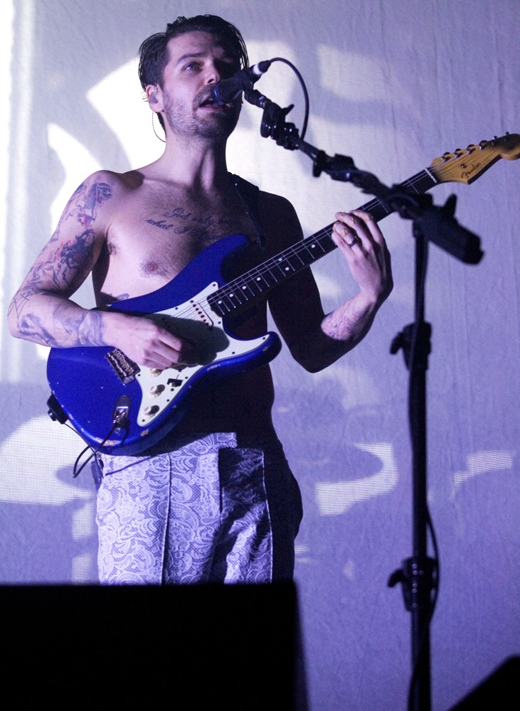 Simon Neil;Biffy Clyro;<br>Biffy Clyro Playing A Headline Gig