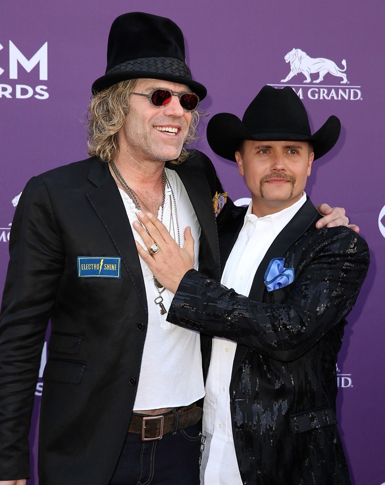 Big & Rich;<br>48th Annual ACM Awards - Arrivals