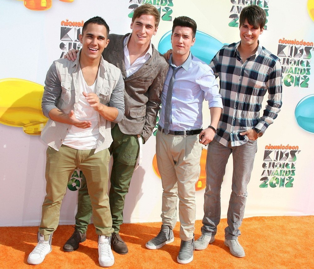 https://www.aceshowbiz.com/images/wennpic/big-time-rush-2012-kids-choice-awards-02.jpg