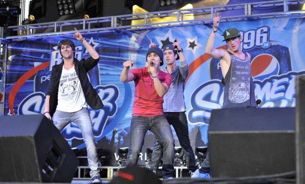 Big Time Rush;<br>B96 Pepsi SummerBash 2011