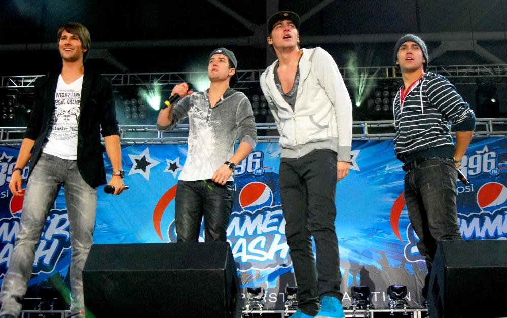 Big Time Rush;<br>B96 Pepsi SummerBash 2011