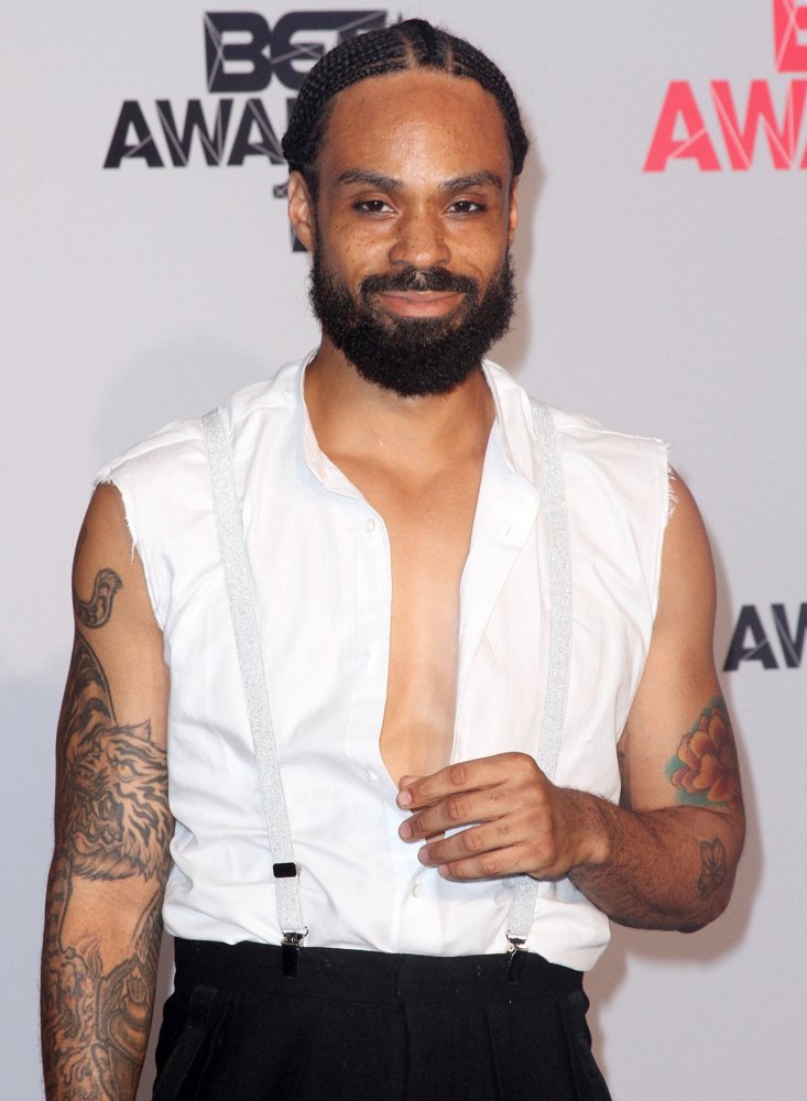 Bilal;<br>BET Awards 2016 - Press Room