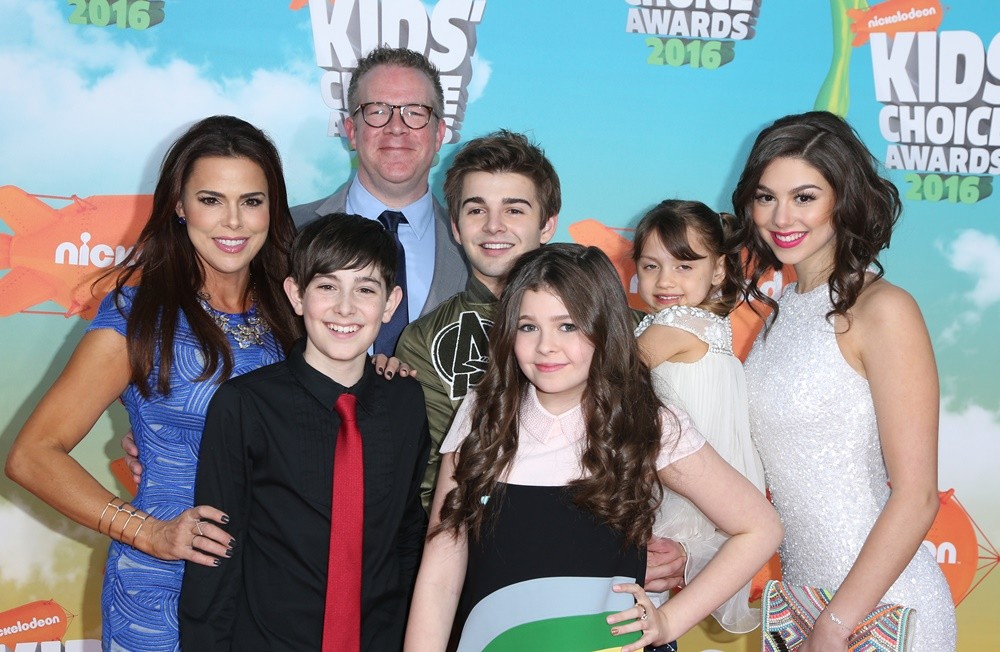 Kira Kosarin Picture 19 Nickelodeon S 2016 Kids Choice Awards Arrivals