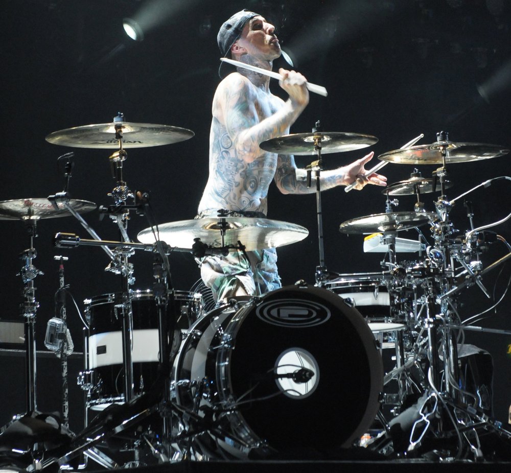 33+ Blink 182 Travis Barker Young PNG