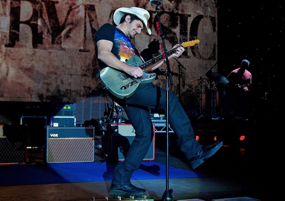 Brad Paisley;<br>Brad Paisley Performing