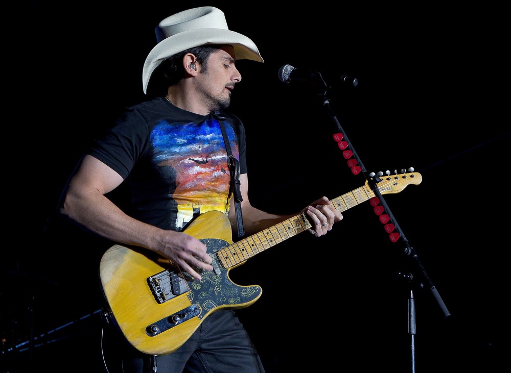 брэд кавана сейчас. брэдли купер 2021. брэд питт портрет. Brad roberts (musician). Brad ai.