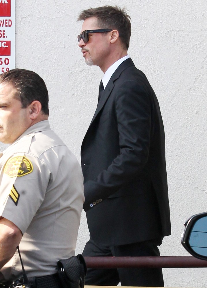 Brad Pitt Leaves Craig's Restaurant