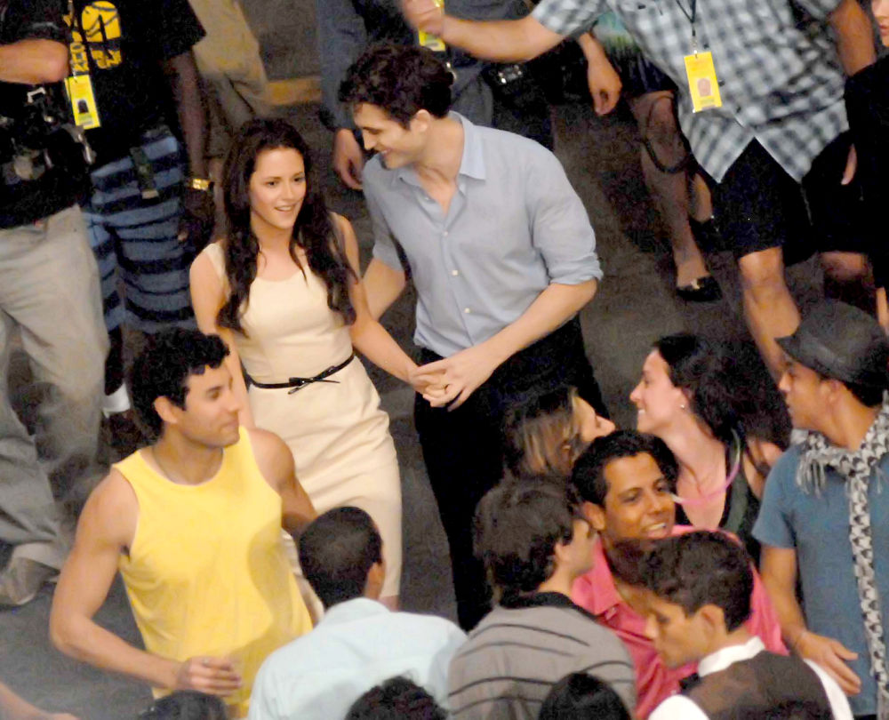 Set Pics and Video of 'Breaking Dawn' Filming of Bella and Edward's