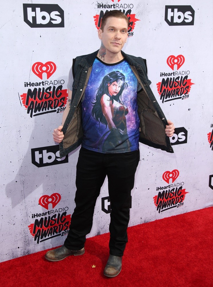 Brent Smith;<br>iHeartRadio Music Awards 2016 - Arrivals