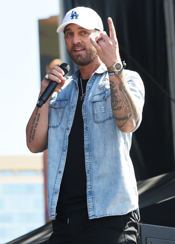 Brett Young Pictures, Latest News, Videos.