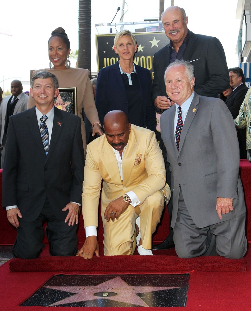 Marjorie Bridges;Leron Gubler;Ellen DeGeneres;Steve Harvey;Phil McGraw;Tom LaBonge;<br>Steve Harvey Is Honoured with A Star on The Hollywood Walk of Fame