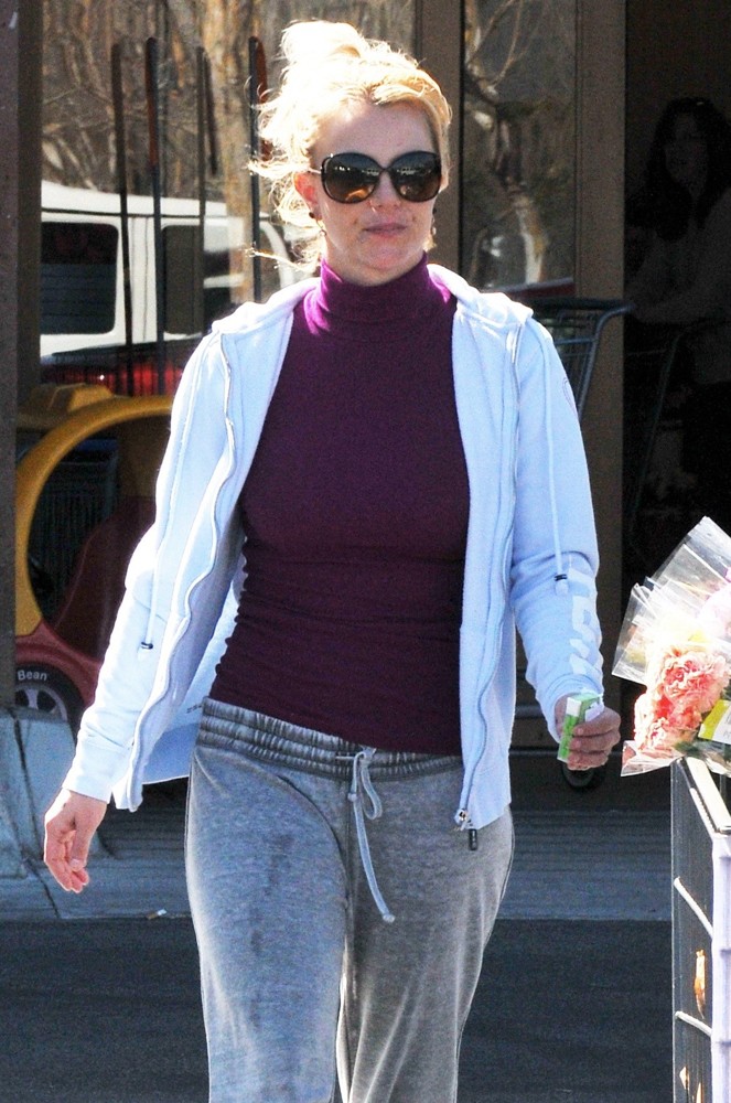 Britney Spears;<br>Britney Spears Is Spotted Leaving Albertsons Market to Stock Up on Some Groceries