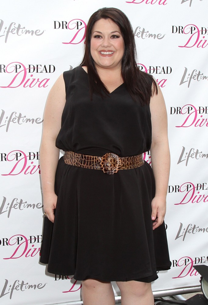 Brooke Elliott;<br>Drop Dead Diva Celebrates 2nd Season with DVD Signing