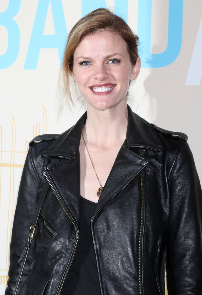 Brooklyn Decker Pictures, Latest News, Videos.