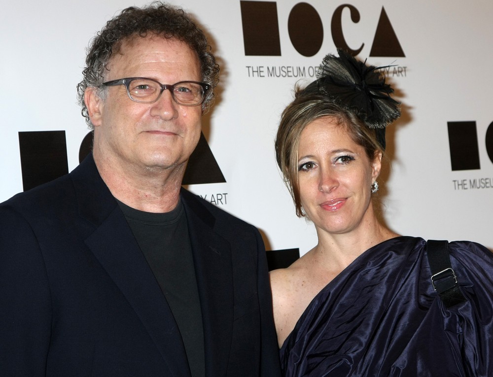 Albert Brooks;Kimberly Shlain;<br>2011 MOCA Gala: An Artist's Life Manifesto - Arrivals