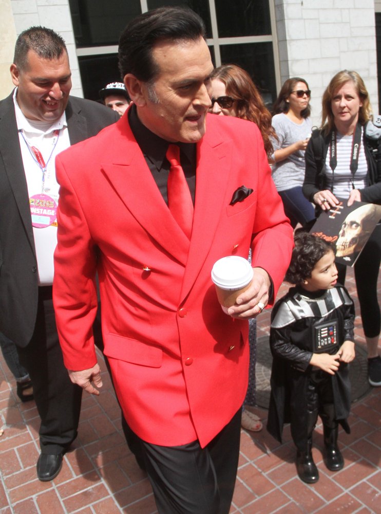 San Diego Comic-Con International 2015 - Celebrity Sightings