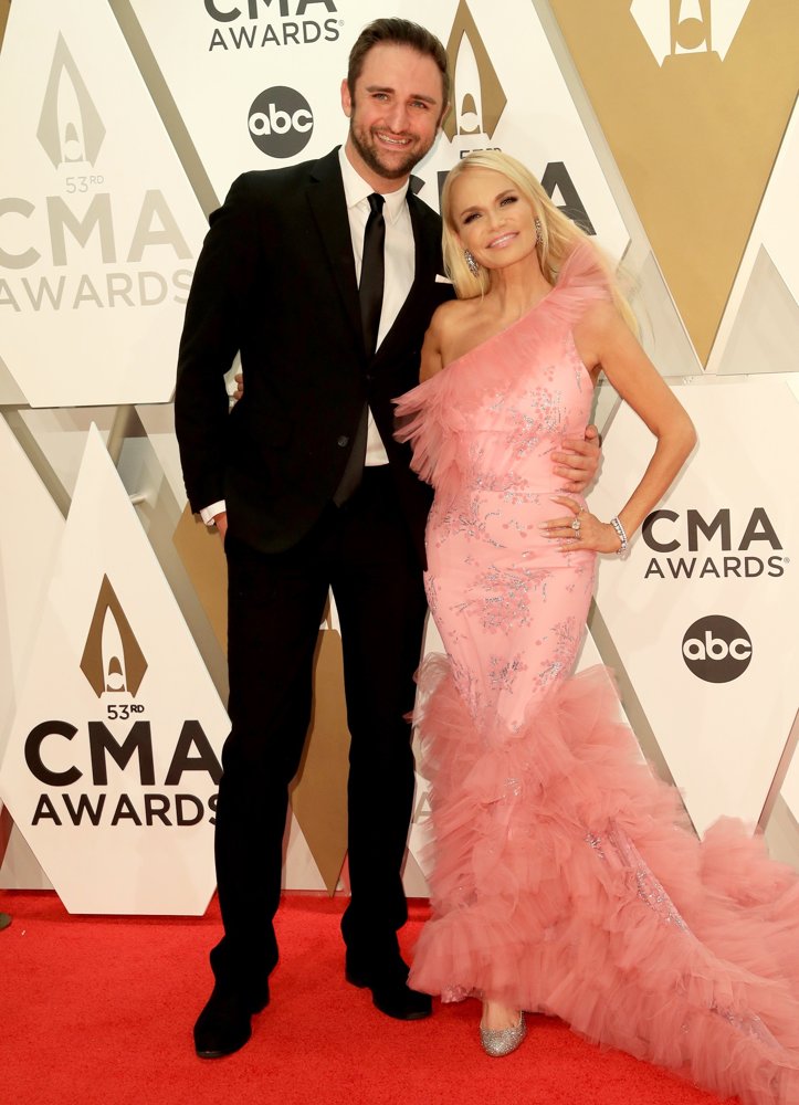 Kristin Chenoweth Pictures, Latest News, Videos.