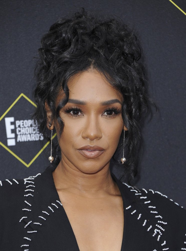 Candice Patton<br>E! People's Choice Awards 2019 - Arrivals