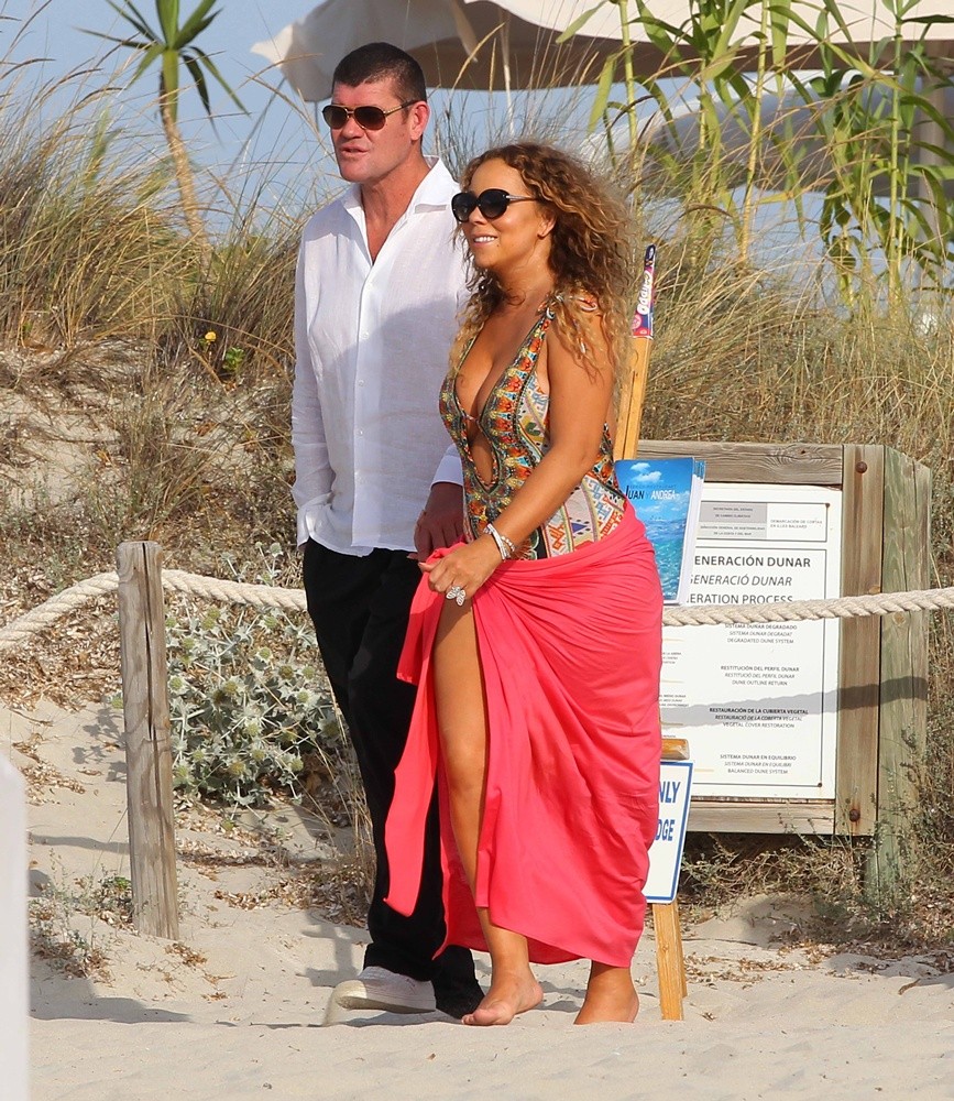 Mariah Carey and James Packer Enjoying A Romantic Getaway