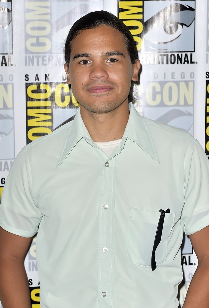 Carlos Valdes;<br>Comic-Con International 2016: San Diego - The Flash - Photocall