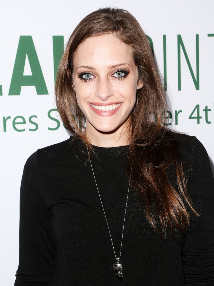 Carly Chaikin Pictures with High Quality Photos