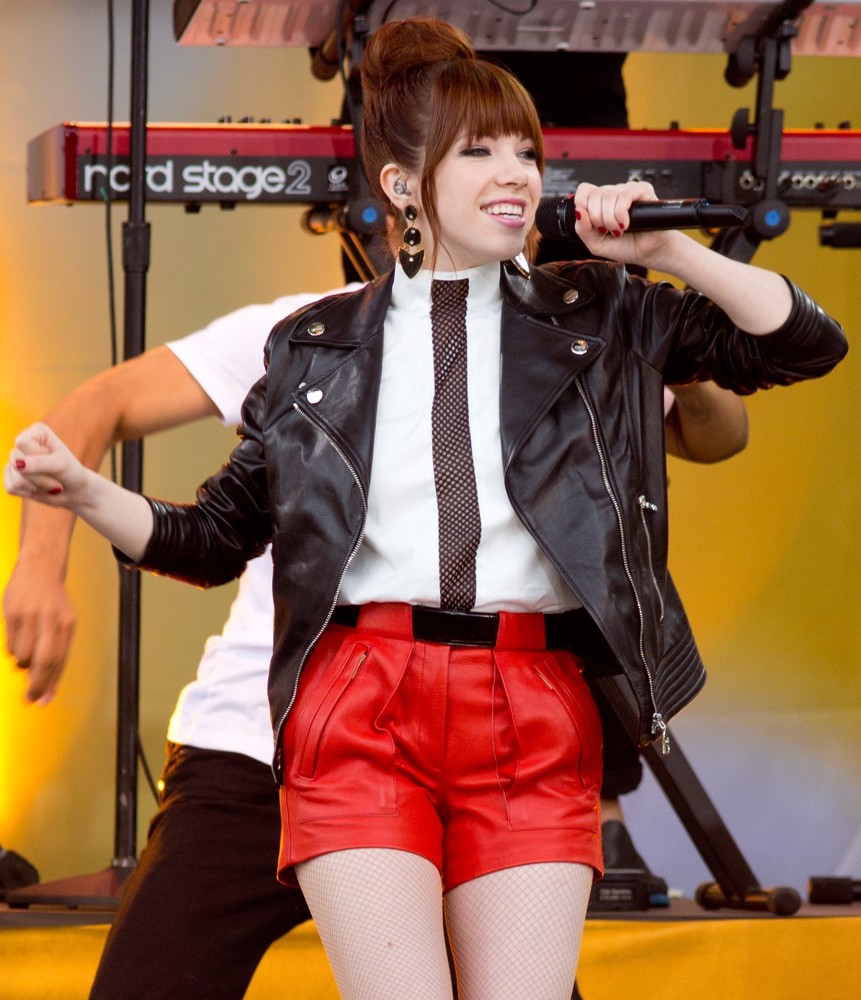 Carly Rae Jepsen;<br>Carly Rae Jepsen Performs Live as Part of Good Morning America's 2013 Summer Concert Series