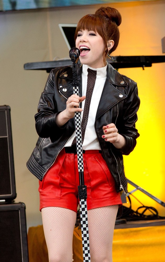 Carly Rae Jepsen;<br>Carly Rae Jepsen Performs Live as Part of Good Morning America's 2013 Summer Concert Series