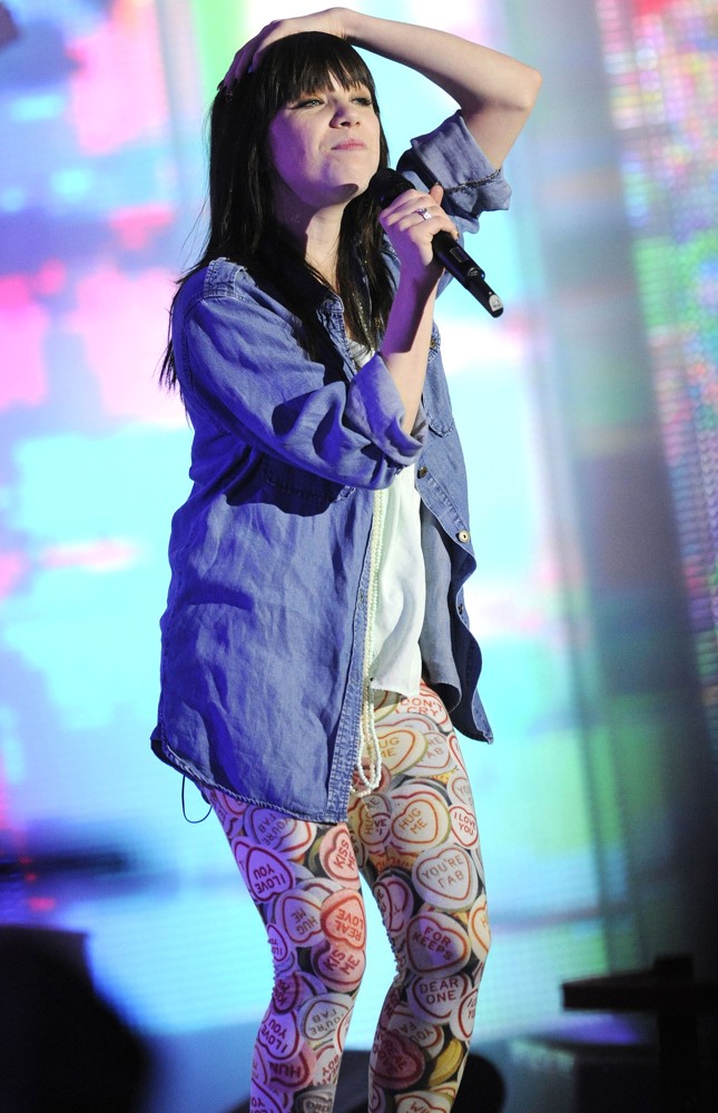 Carly Rae Jepsen;<br>Carly Rae Jepsen Performs Song Call Me Maybe During The Rehearsal for MMVA 2012