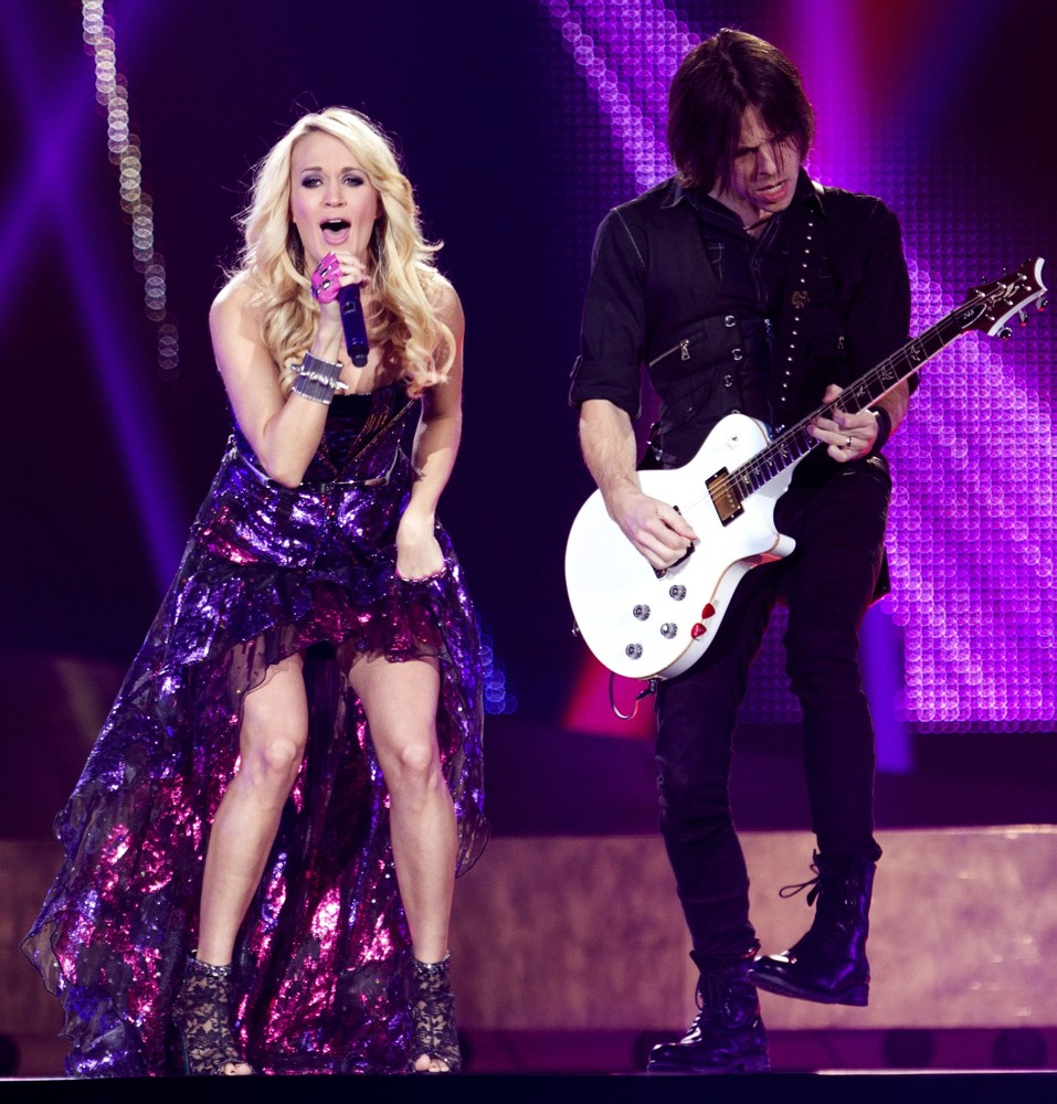 Carrie Underwood;<br>Carrie Underwood Performing on Her Blown Away Tour
