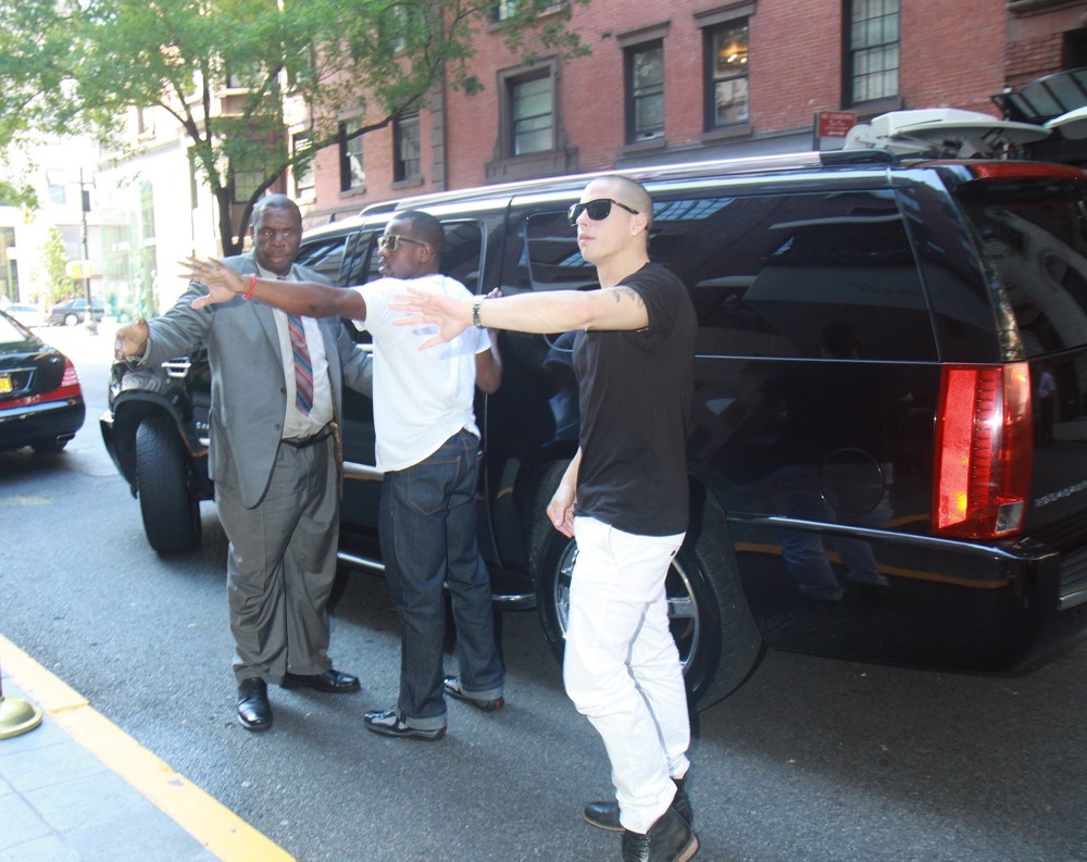 Casper Smart;<br>Casper Smart Arrives Back to His Hotel